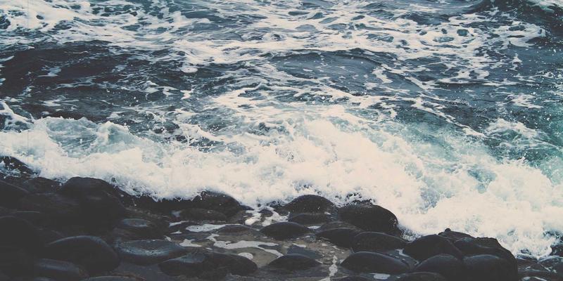 OKAYA Electric 可再生能源整合方案：优化配电与电机驱动的太阳能、风能及储能高效耦合系统