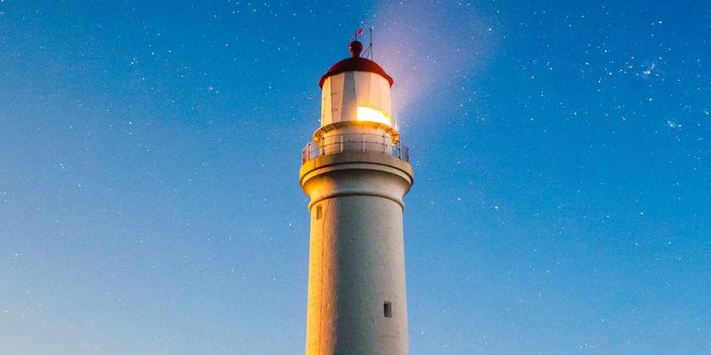 OKAYA Electric工业UPS解决方案：如何通过智能配电与HMI保障数据中心关键负载不间断运行